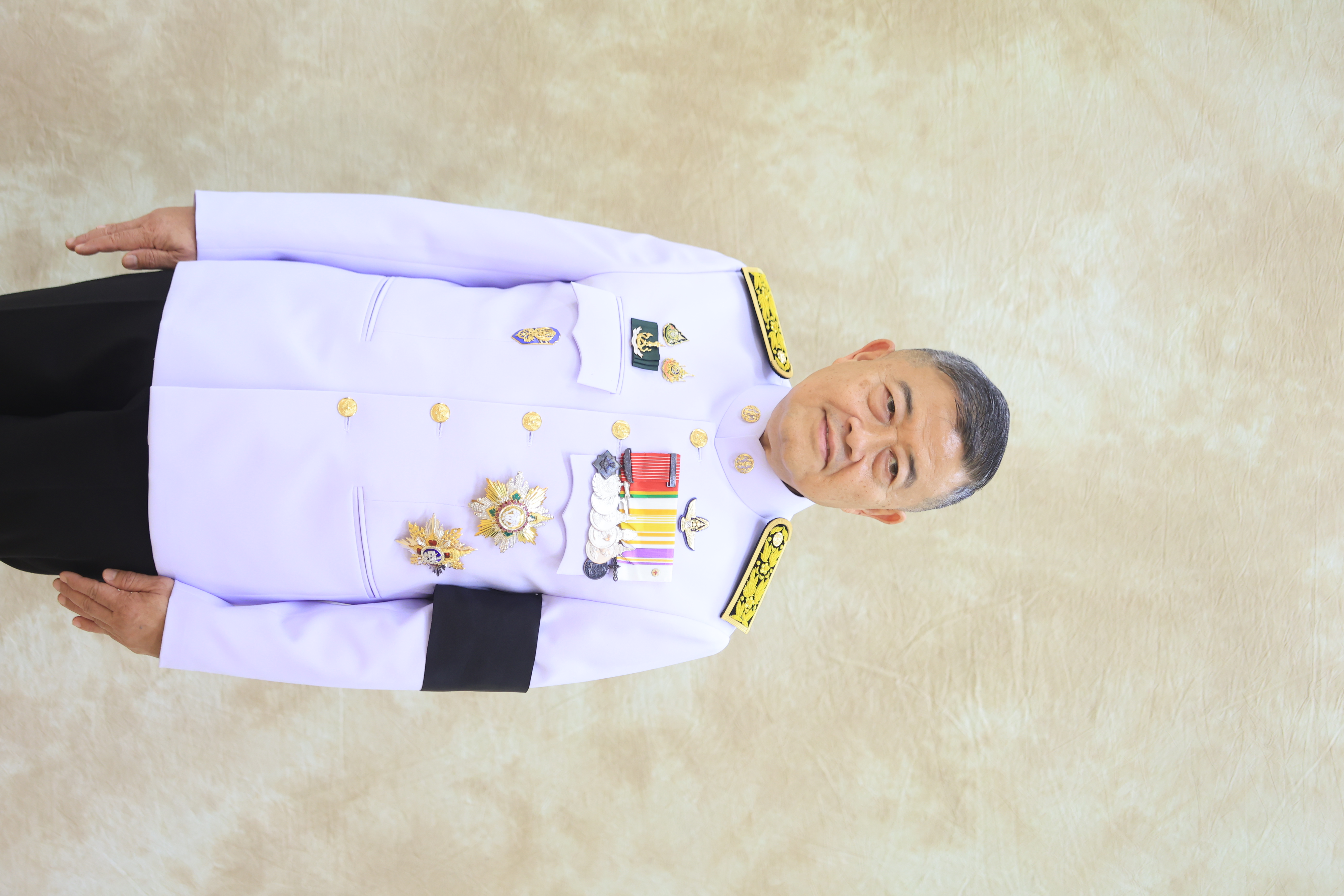 title - พระบาทสมเด็จพระเจ้าอยู่หัว และสมเด็จพระนางเจ้าฯ พระบรมราชินี เสด็จฯ ไปในการพระราชพิธีพืชมงคล พุทธศักราช 2569